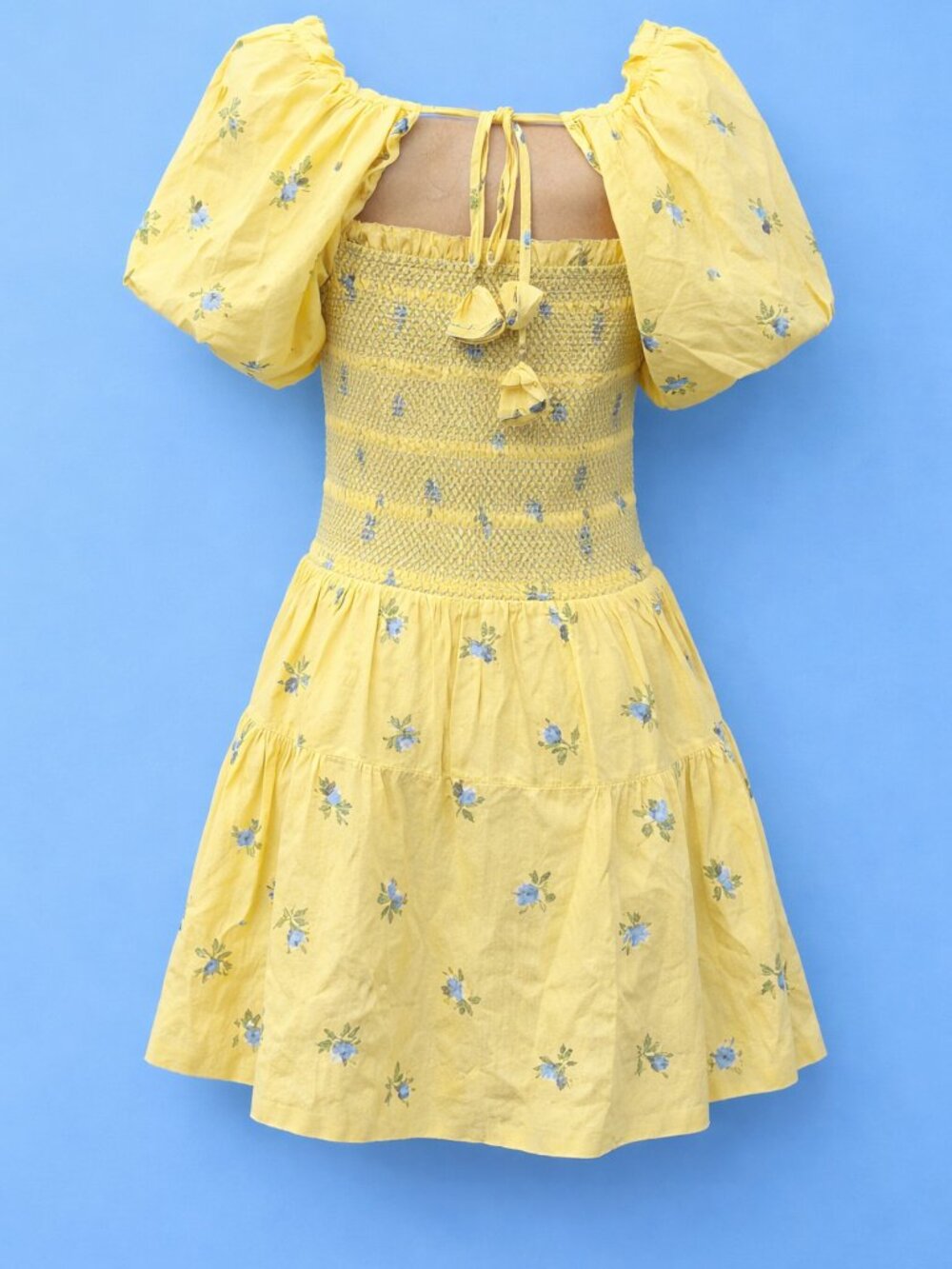 Anthropology (Medium $Yellow Smocked Puff Sleeve Floral Dress( blue floral) - Picture 2 of 5
